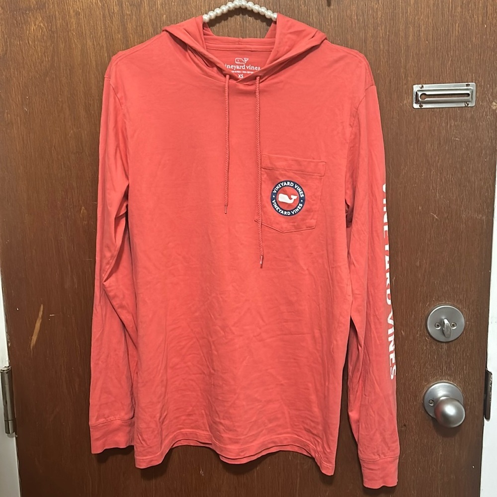 NWOT Vineyard Vines Long Sleeve Graphic Hoodie